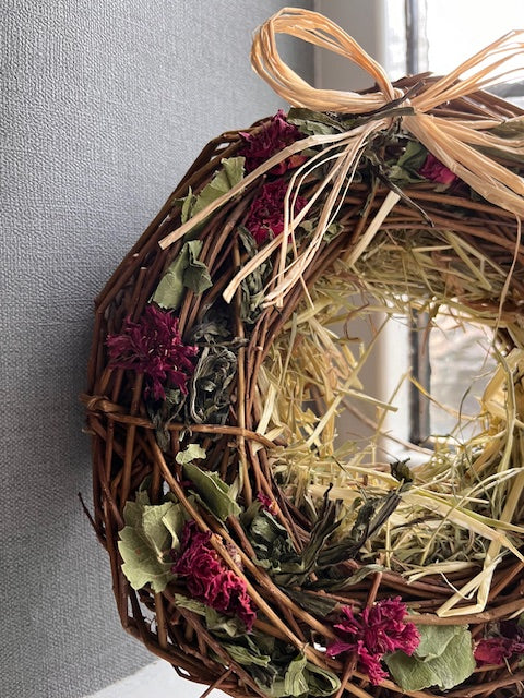 Red Berry Bush Enrichment Wreath